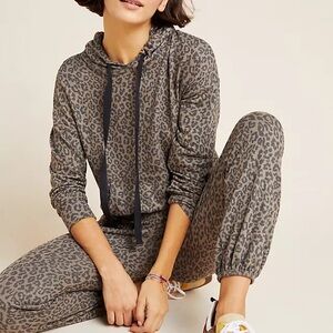 Leopard Print Women's Loungewear Set